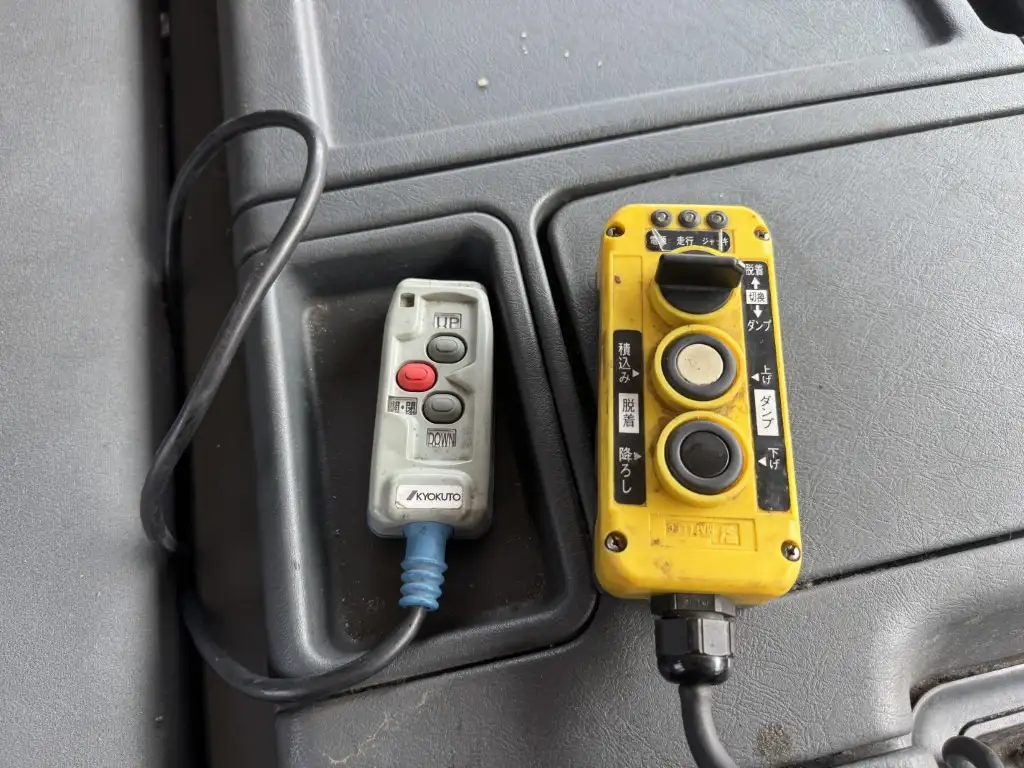 三菱 スーパーグレート 大型 アームロール ハイルーフ ツインホイストの中古トラック画像12