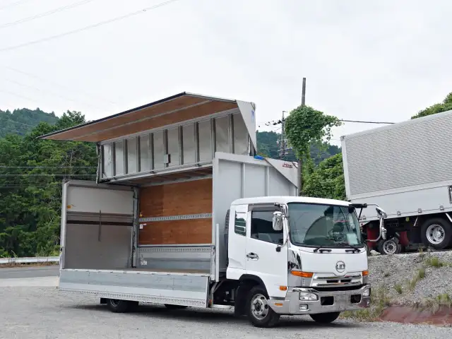 日産UD コンドル 中型/増トン ウイング パワーゲート エアサスの中古トラック画像1