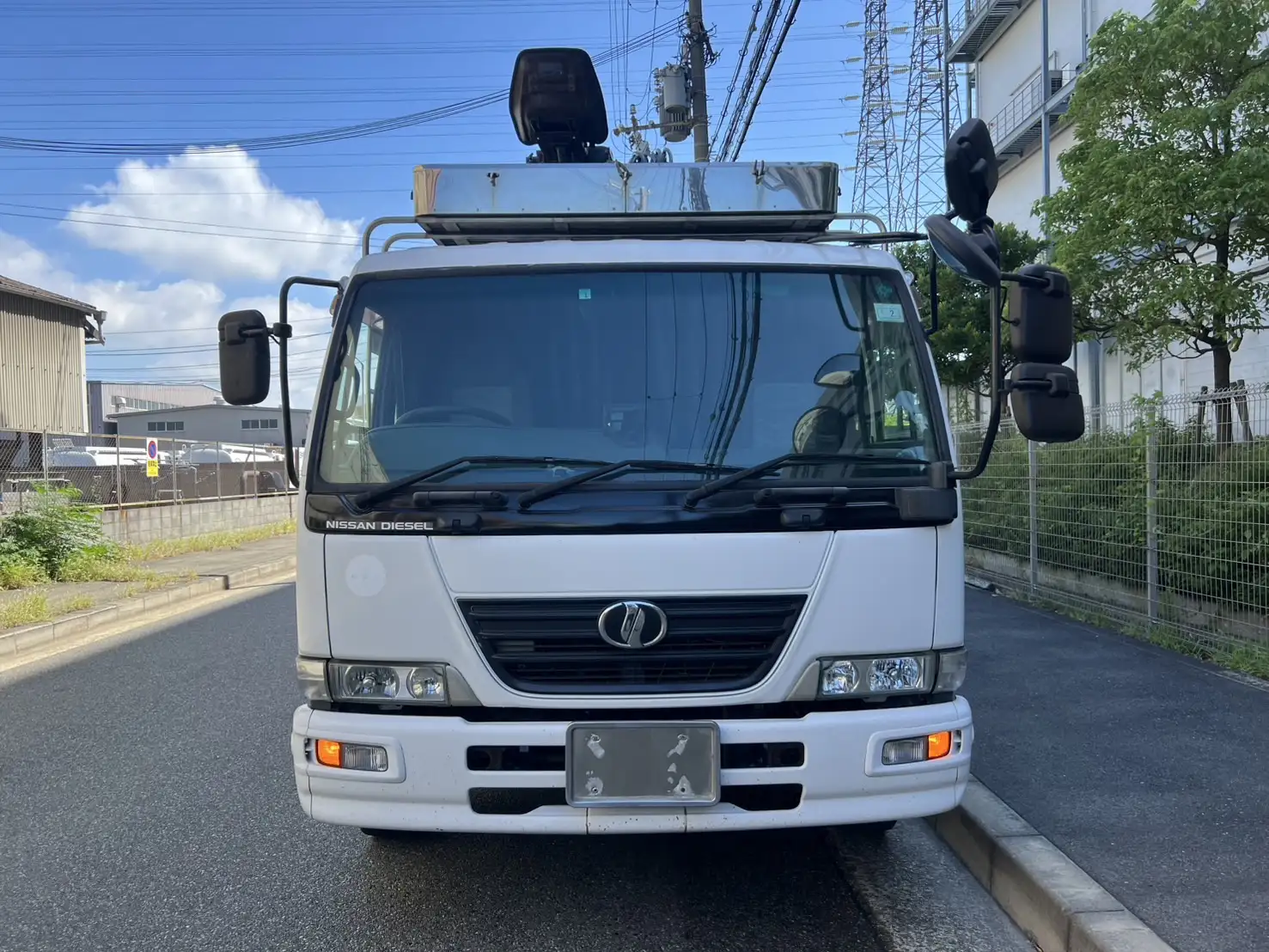日産UD コンドル 大型 クレーン付 ヒアブ ベッドの中古トラック画像2