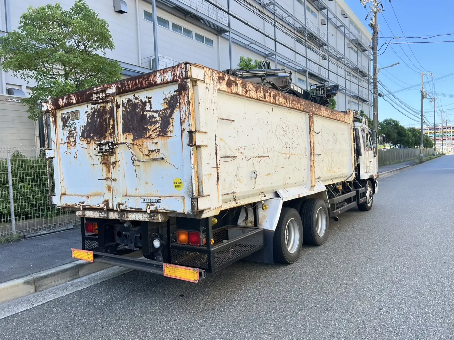 日産UD コンドル 大型 クレーン付 ヒアブ ベッドの中古トラック画像3