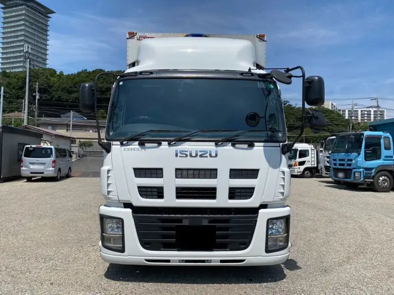 いすゞ ギガ 大型 ウイング エアサス LKG-CYY77AYの中古トラック画像2