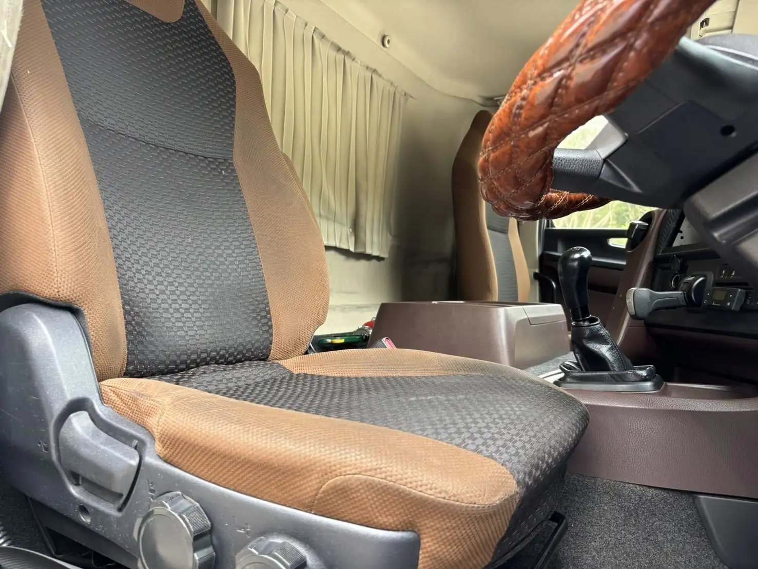 日野 プロフィア 大型 トラクター 1デフ エアサスの中古トラック画像12