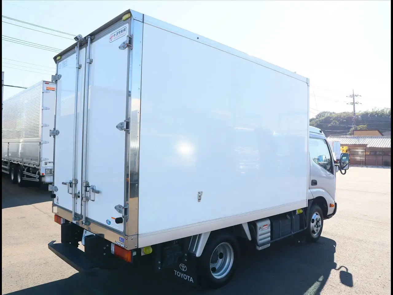 トヨタ ダイナ 小型 冷凍冷蔵 保冷 床ステンの中古トラック画像3
