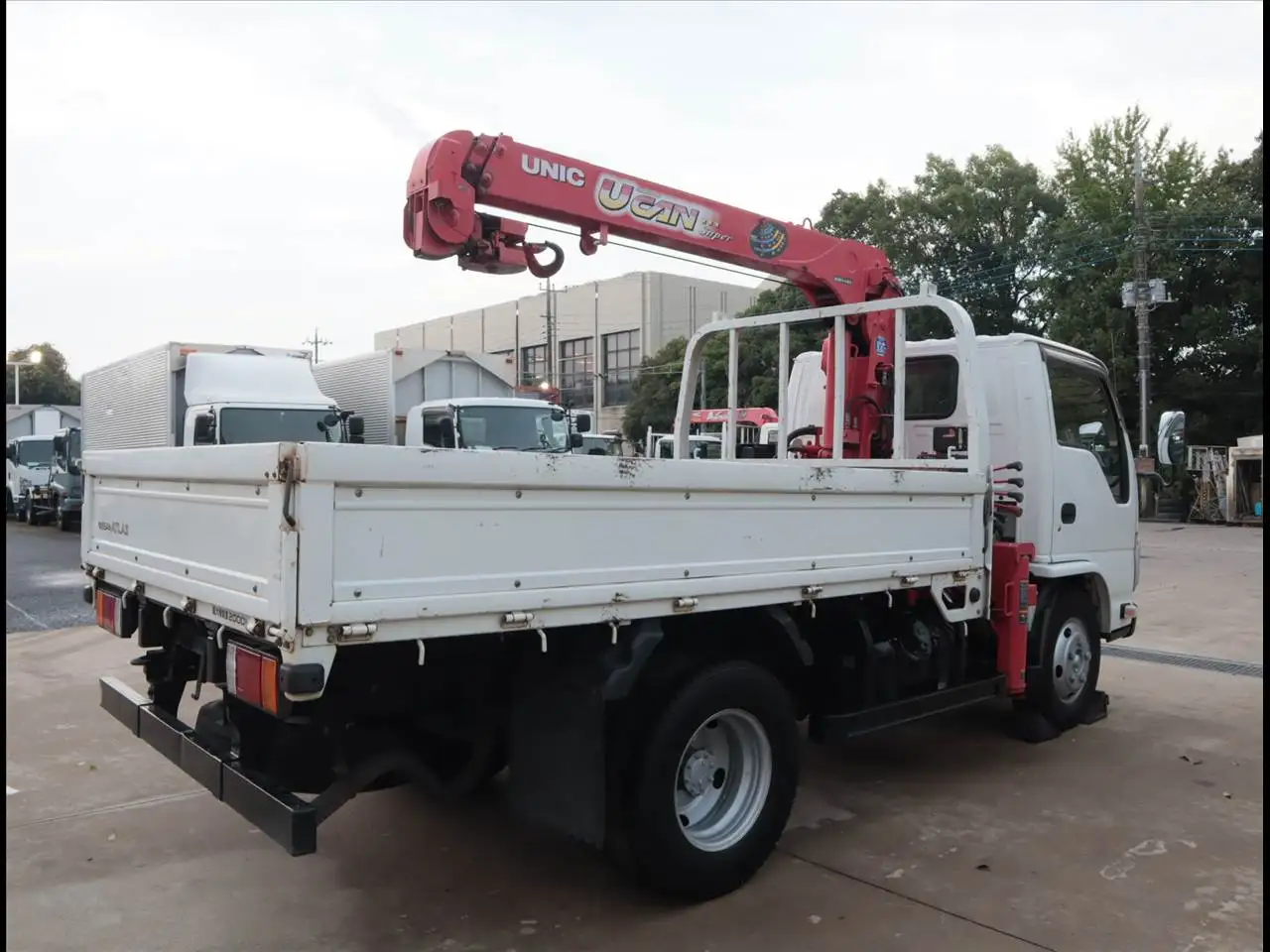 日産 アトラス 小型 クレーン付 床鉄板 3段の中古トラック画像3
