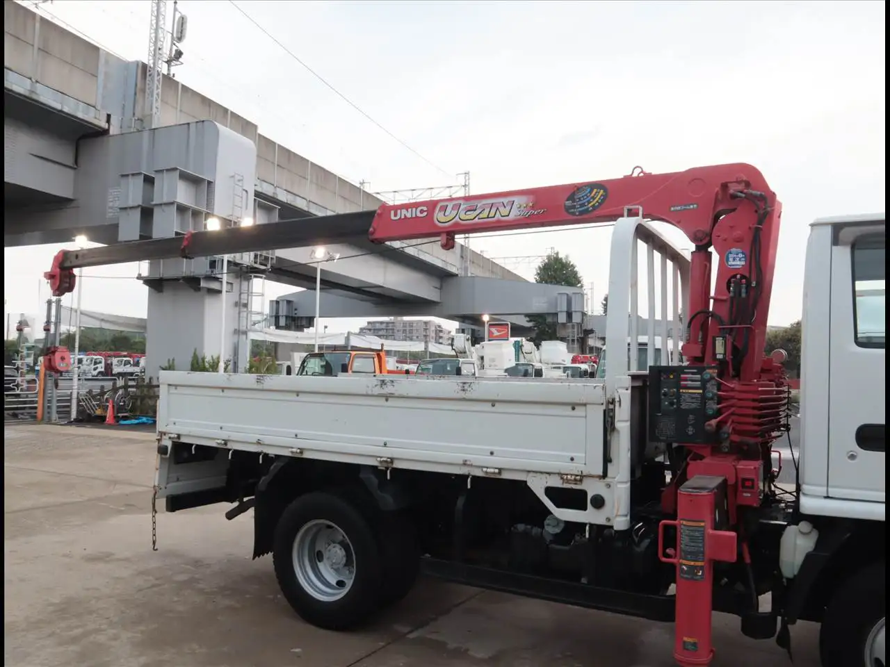 日産 アトラス 小型 クレーン付 床鉄板 3段の中古トラック画像6