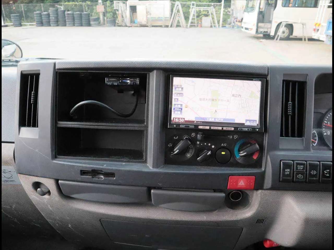 日産 アトラス 小型 クレーン付 床鉄板 3段の中古トラック画像16
