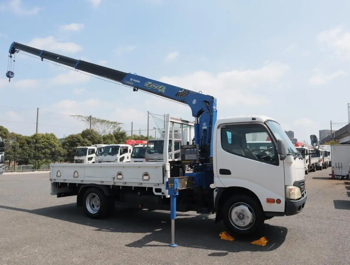 日野 デュトロ 小型 クレーン付 4段 ラジコンの中古トラック画像2