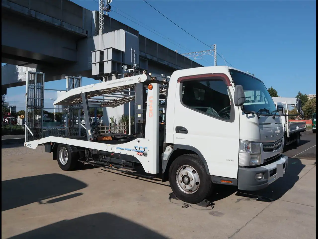 三菱 キャンター 小型 車両重機運搬 ラジコン ウインチの中古トラック画像2