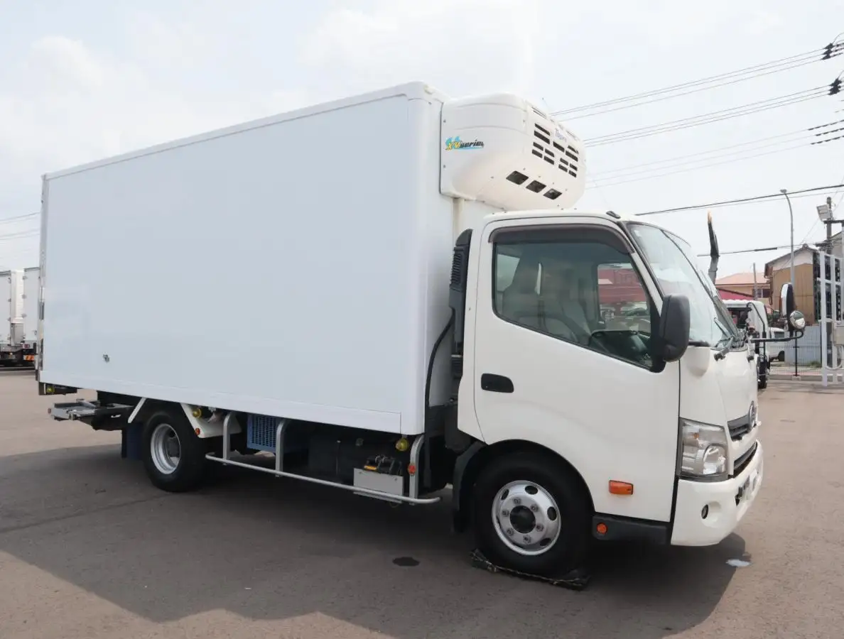 日野 デュトロ 小型 冷凍冷蔵 低温 パワーゲートの中古トラック画像2