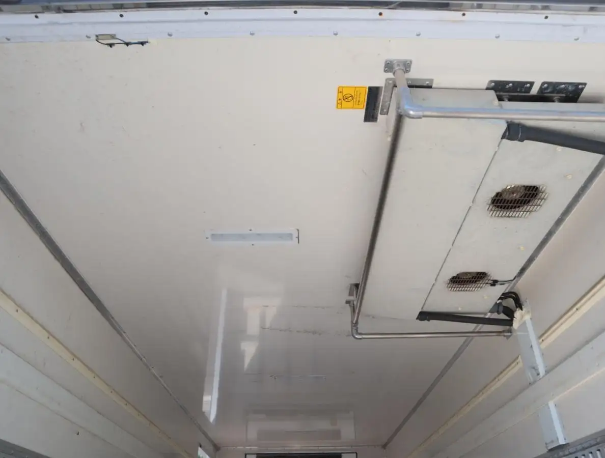 いすゞ エルフ 小型 冷凍冷蔵 低温 パワーゲートの中古トラック画像12