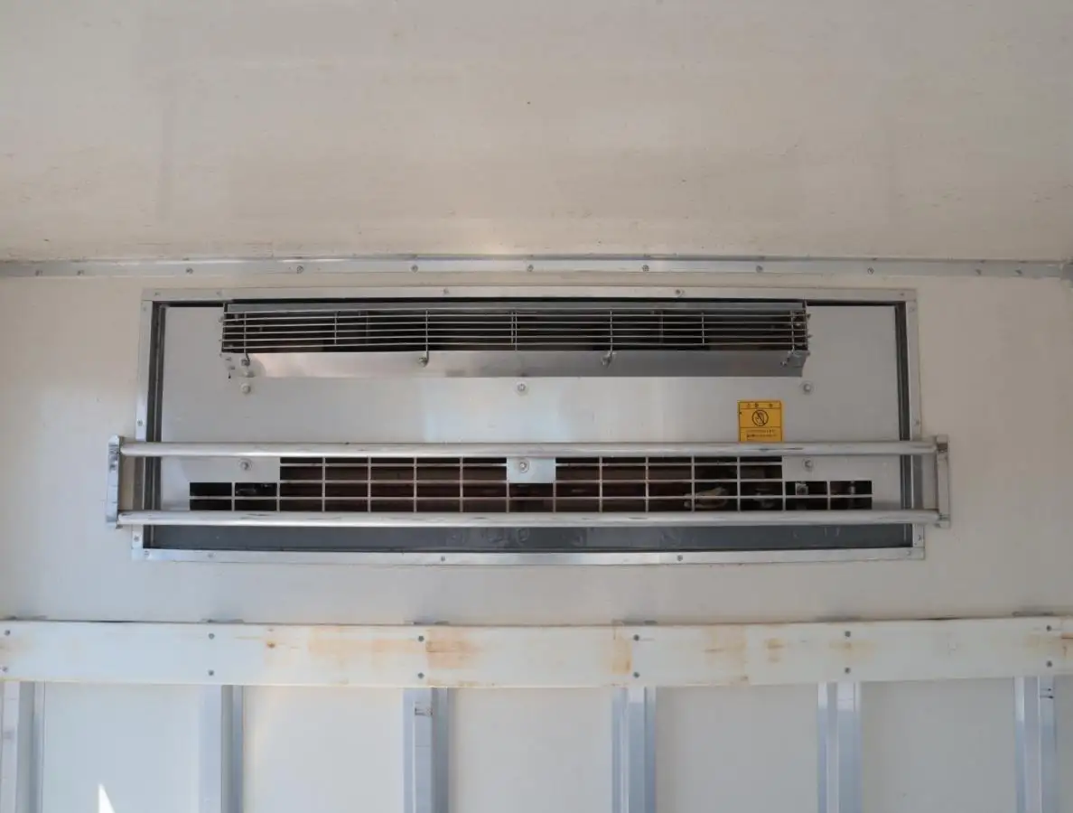 いすゞ エルフ 小型 冷凍冷蔵 低温 パワーゲートの中古トラック画像10