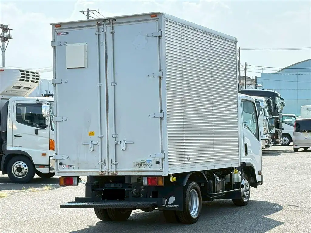 いすゞ エルフ 小型 アルミバン サイドドア TPG-NLR85ANの中古トラック画像3