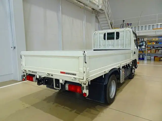 日野 デュトロ 小型 平ボディ 2RG-XZC605M R5の中古トラック画像2