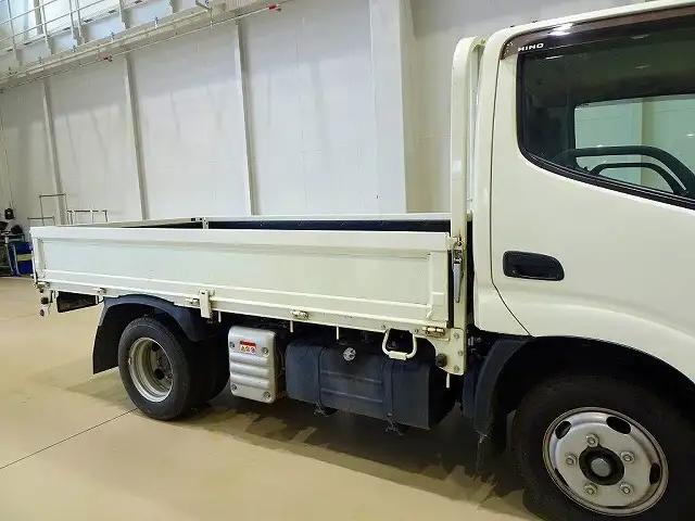 日野 デュトロ 小型 平ボディ 2RG-XZC605M R5の中古トラック画像4
