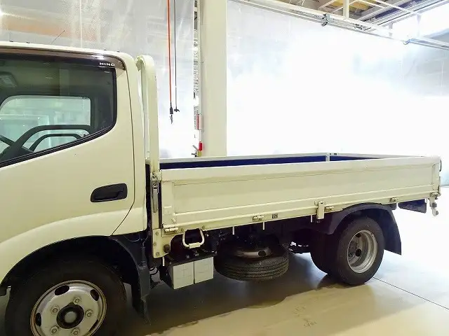 日野 デュトロ 小型 平ボディ 2RG-XZC605M R5の中古トラック画像3