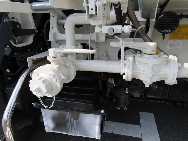 日野 デュトロ 小型 タンク車 ローリー 2KG-XZU600Eの中古トラック画像12
