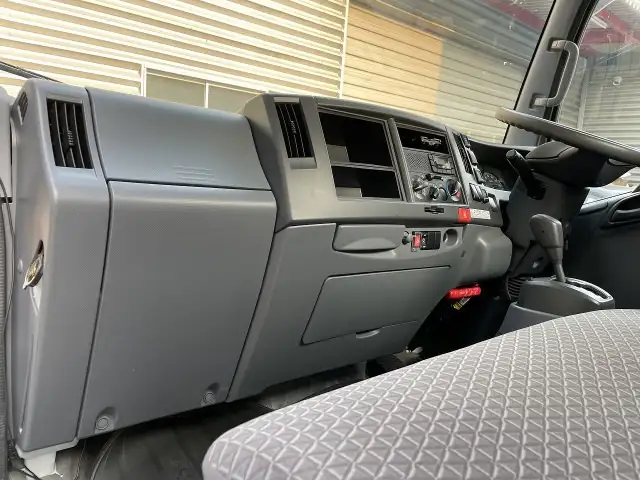 いすゞ エルフ 小型 平ボディ TPG-NLR85AR H30の中古トラック画像10