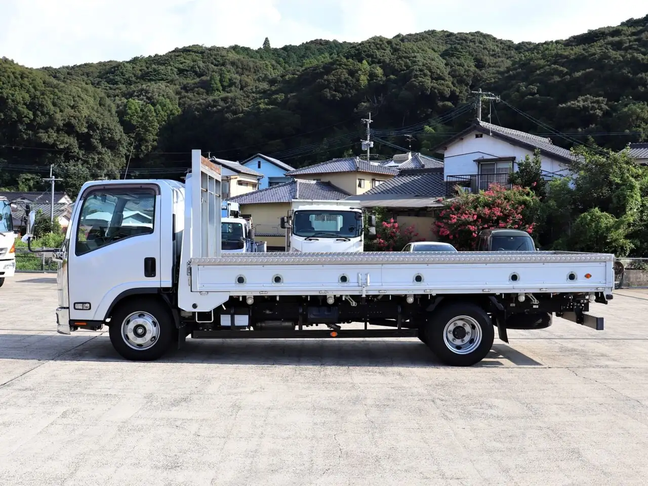 いすゞ エルフ 小型 平ボディ 床鉄板 2RG-NPR88YNの中古トラック画像5