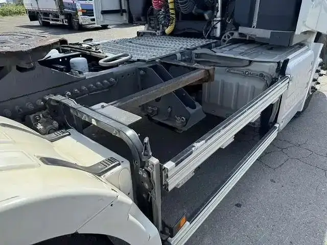 ボルボ トラック 大型 トラクター ハイルーフ 1デフの中古トラック画像11