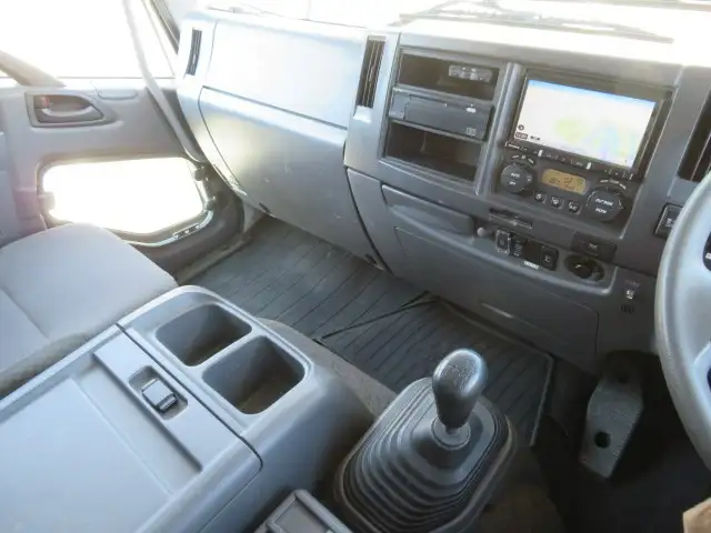 いすゞ フォワード 中型/増トン クレーン付 床鉄板 4段の中古トラック画像14