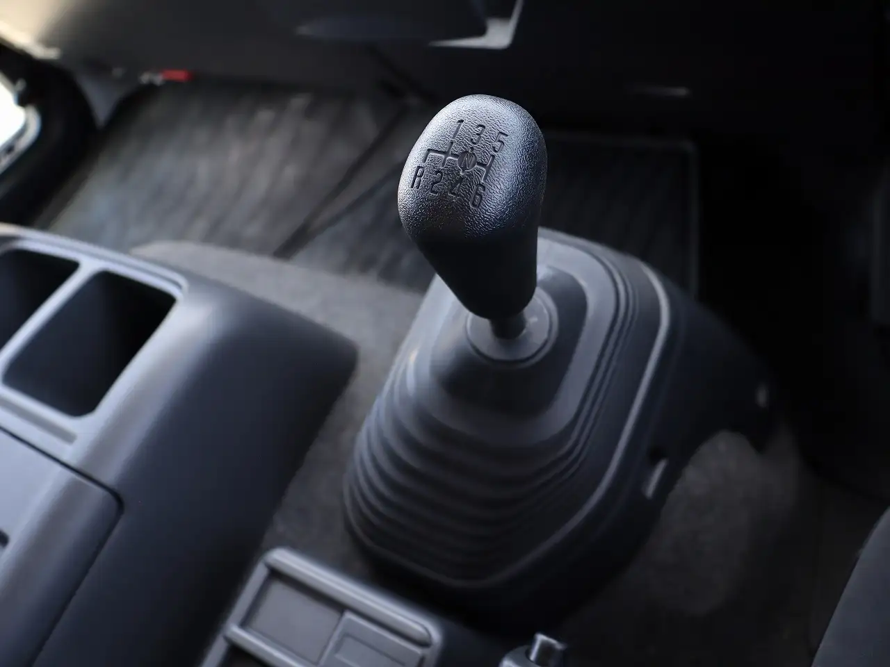 日産UD コンドル 中型/増トン ウイング エアサス ベッドの中古トラック画像14