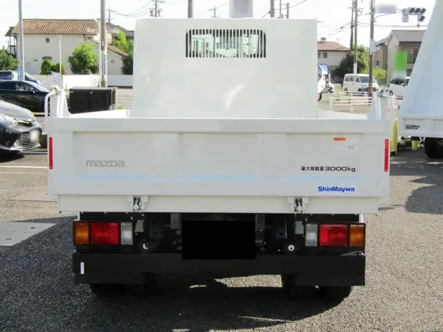 マツダ タイタン 小型 ダンプ 2RG-LKR88AT R7の中古トラック画像3