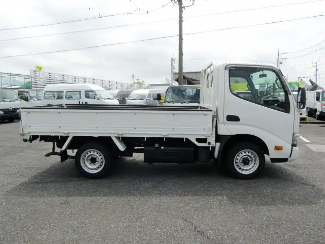 トヨタ ダイナ 小型 平ボディ LDF-KDY281 R3の中古トラック画像3