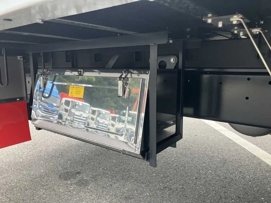 日野 レンジャー 中型/増トン ウイング エアサス ベッドの中古トラック画像16