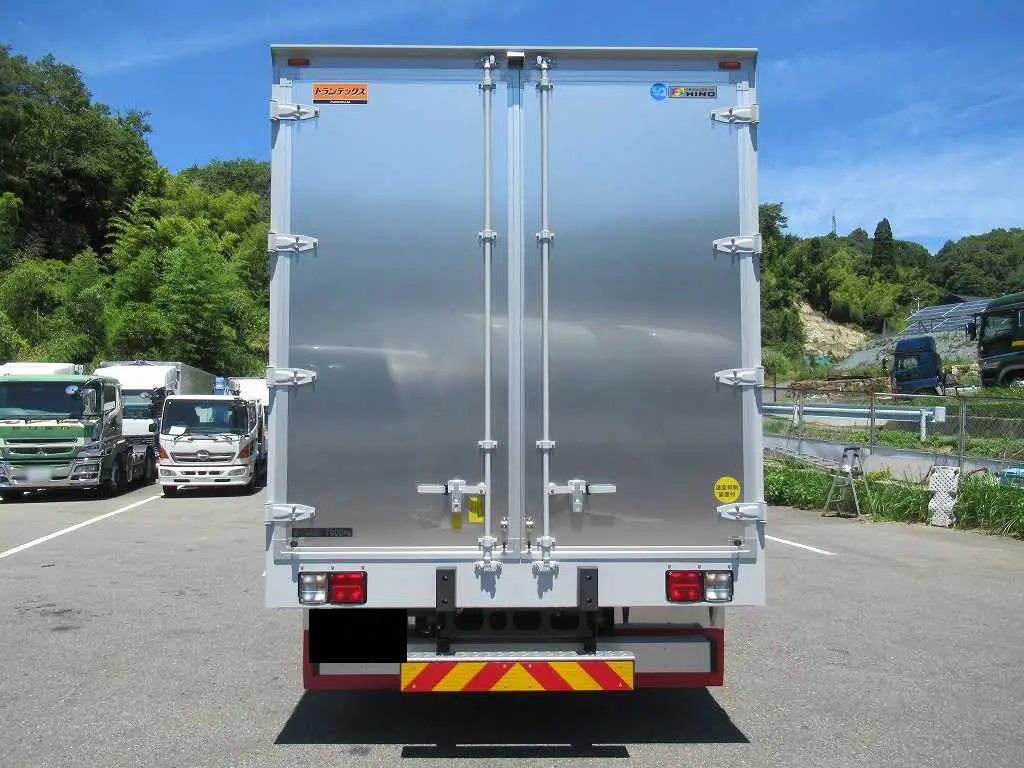 日野 レンジャー 中型/増トン ウイング エアサス ベッドの中古トラック画像4