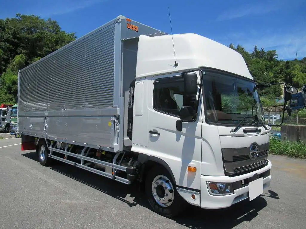 日野 レンジャー 中型/増トン ウイング エアサス ベッドの中古トラック画像2