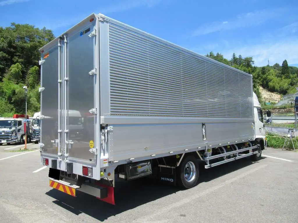日野 レンジャー 中型/増トン ウイング エアサス ベッドの中古トラック画像3