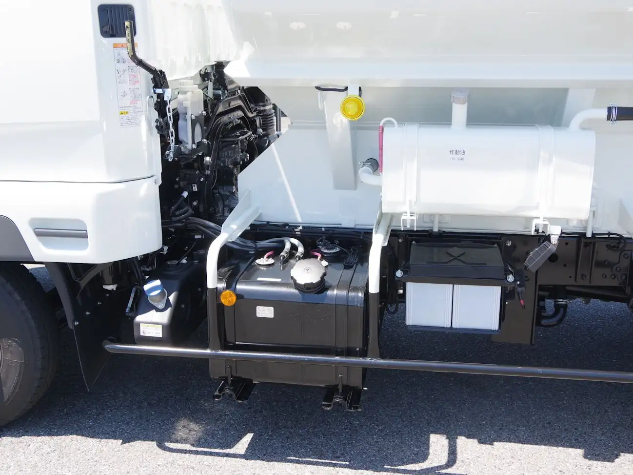 三菱 ファイター 中型/増トン タンク車 バルク 2KG-FK62Fの中古トラック画像16