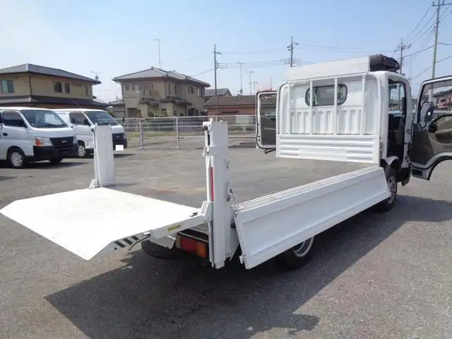 日産 アトラス 小型 平ボディ パワーゲート CBF-SQ2F24の中古トラック画像6