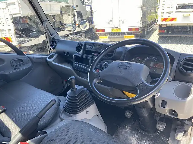 日野 デュトロ 小型 平ボディ TKG-XZU645M H30の中古トラック画像12
