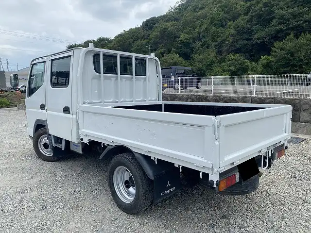 三菱 キャンター 小型 平ボディ Wキャブ 床鉄板の中古トラック画像5