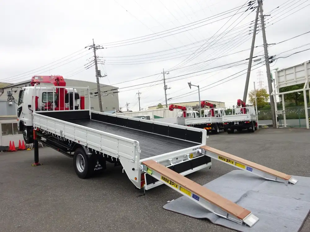 三菱 ファイター 中型/増トン 車両重機運搬 4段クレーン ラジコンの中古トラック画像4