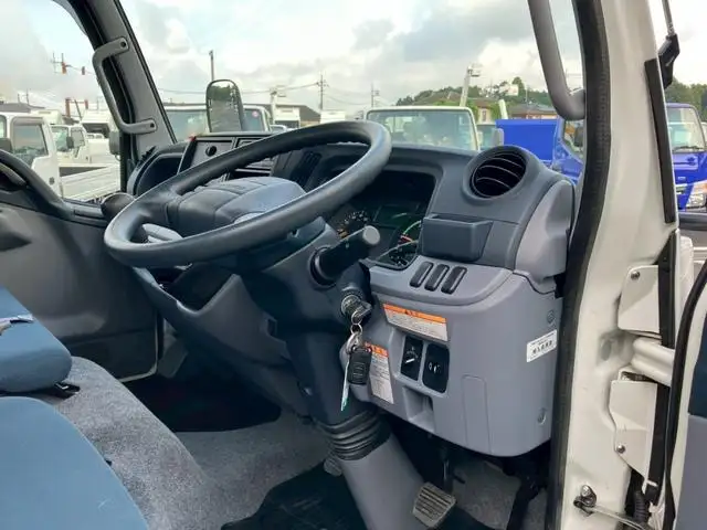 三菱 キャンター 小型 平ボディ  H28の中古トラック画像12