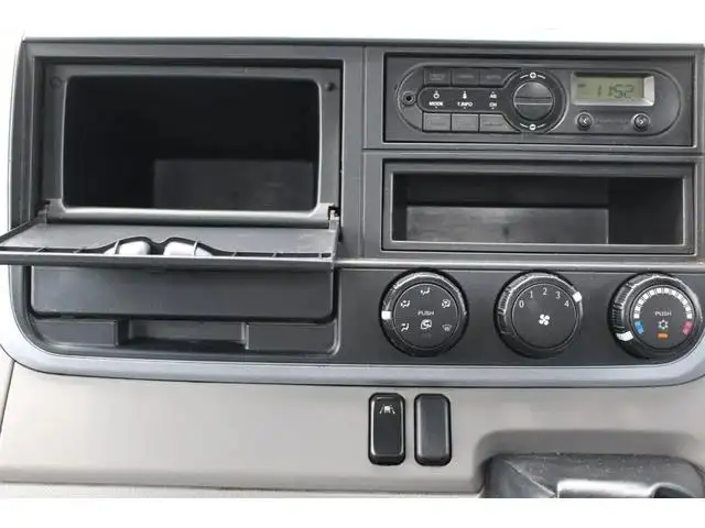 三菱 キャンター 小型 平ボディ  H30の中古トラック画像11