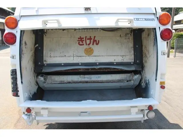いすゞ エルフ 小型 パッカー車 巻き込み式 回転ダンプ式の中古トラック画像6