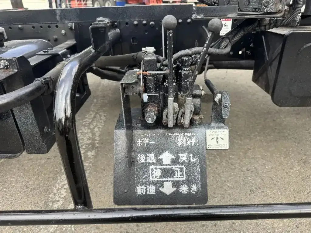 三菱 キャンター 小型 車両重機運搬 ラジコン ウインチの中古トラック画像15
