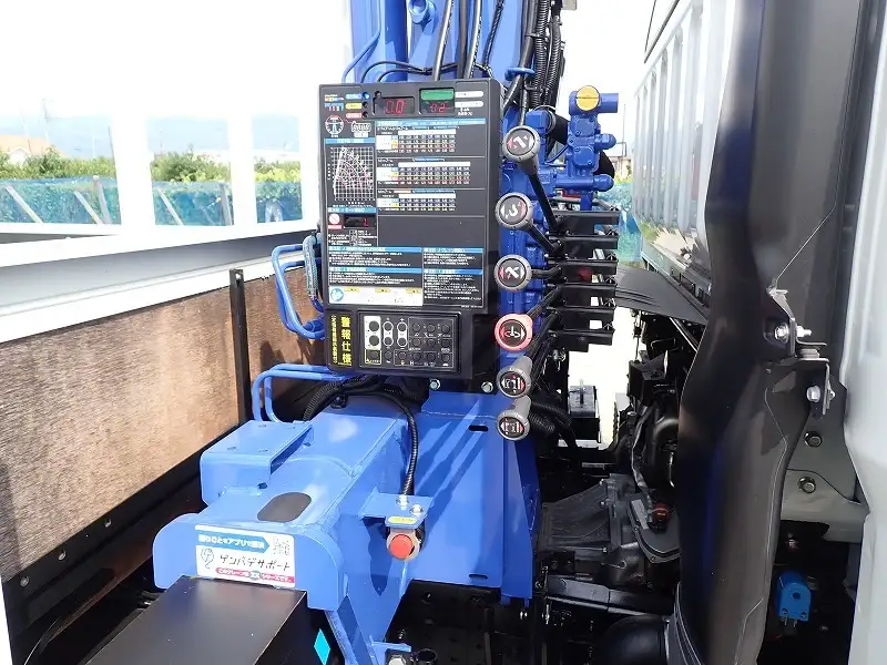 三菱 キャンター 小型 クレーン付 4段 ラジコンの中古トラック画像11