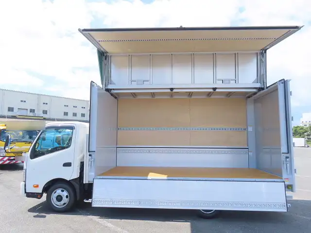 日野 デュトロ 小型 ウイング 2KG-XZU712M R7の中古トラック画像9