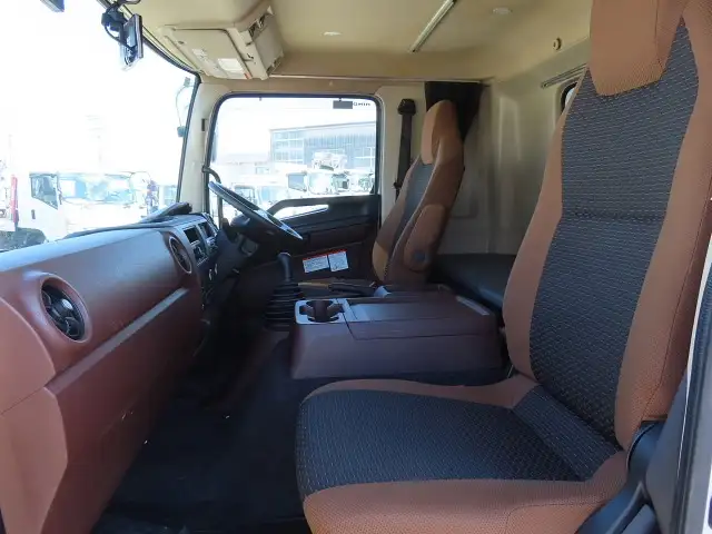 日野 レンジャー 中型/増トン ウイング パワーゲート ベッドの中古トラック画像13