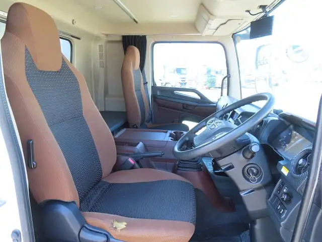 日野 レンジャー 中型/増トン ウイング パワーゲート ベッドの中古トラック画像12