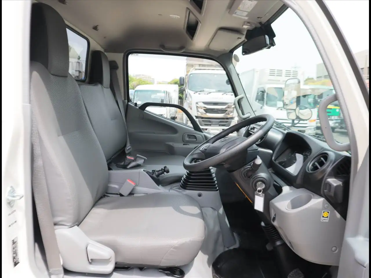 日野 デュトロ 小型 タンク車 ローリー 2DG-XZU685Mの中古トラック画像11