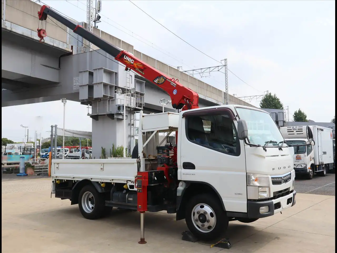 三菱 キャンター 小型 クレーン付 3段 ラジコンの中古トラック画像2