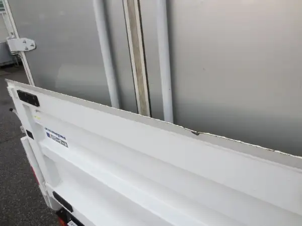 三菱 キャンター 小型 アルミバン パワーゲート 2RG-FBA20の中古トラック画像16