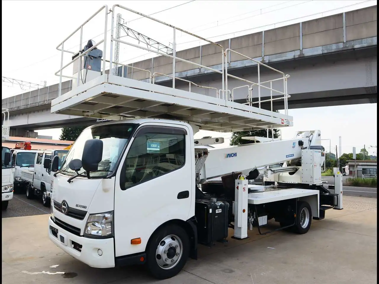 日野 デュトロ 小型 高所・建柱車 高所作業車 2KG-XZU720M の中古トラック【車両No.195773】