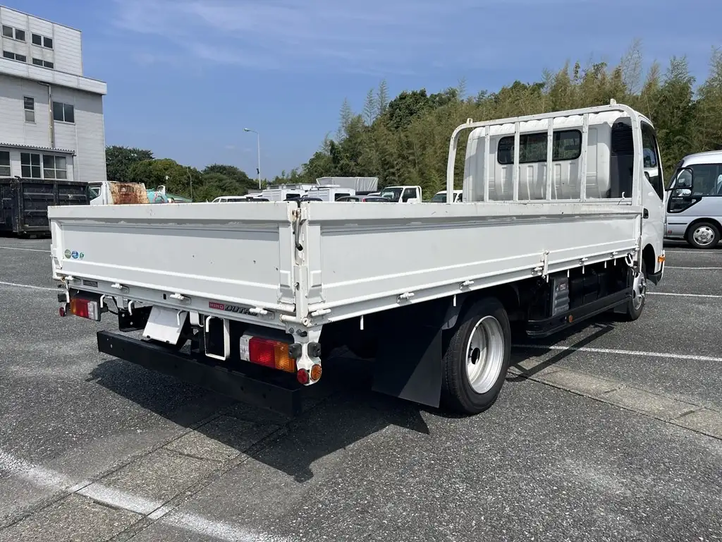 日野 デュトロ 小型 平ボディ 2RG-XZU710M R2の中古トラック画像3