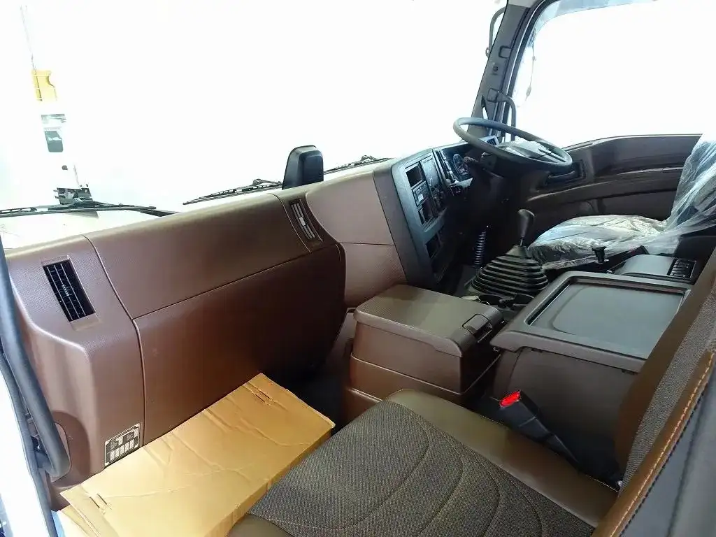いすゞ ギガ 大型 ウイング ハイルーフ エアサスの中古トラック画像10